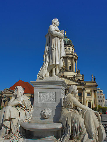 Fotos Schillerdenkmal mit dem Französischen Dom | Berlin