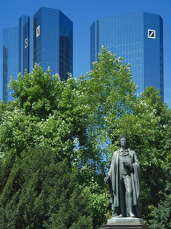 Foto Schiller und Deutsche Bank - Frankfurt am Main