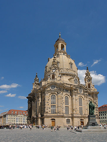 Frauenkirche und Neumarkt Foto 