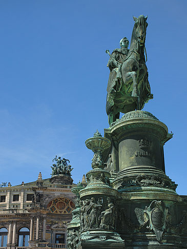 König-Johann-Statue