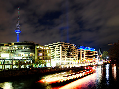 Spree und Fernsehturm Fotos