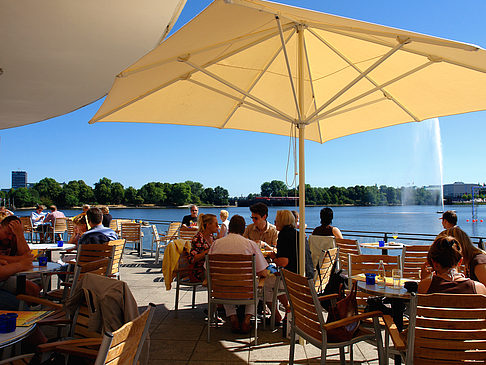 Foto Brunchterrasse auf dem Alster Pavillon