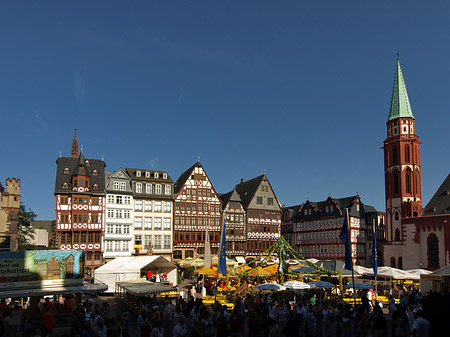 Foto Römerberg mit Nikolaikirche - Frankfurt am Main