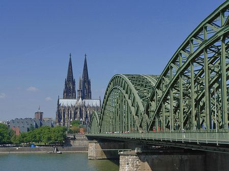 Foto Hohenzollernbrücke am Kölner Dom - Köln