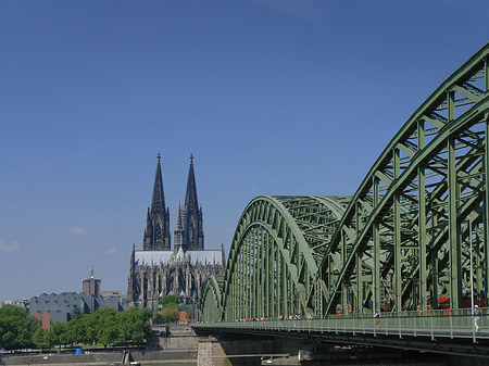 Foto Hohenzollernbrücke beim Kölner Dom - Köln