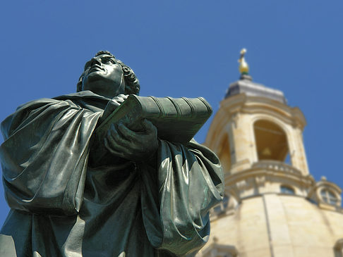 Lutherdenkmal vor der Frauenkirche